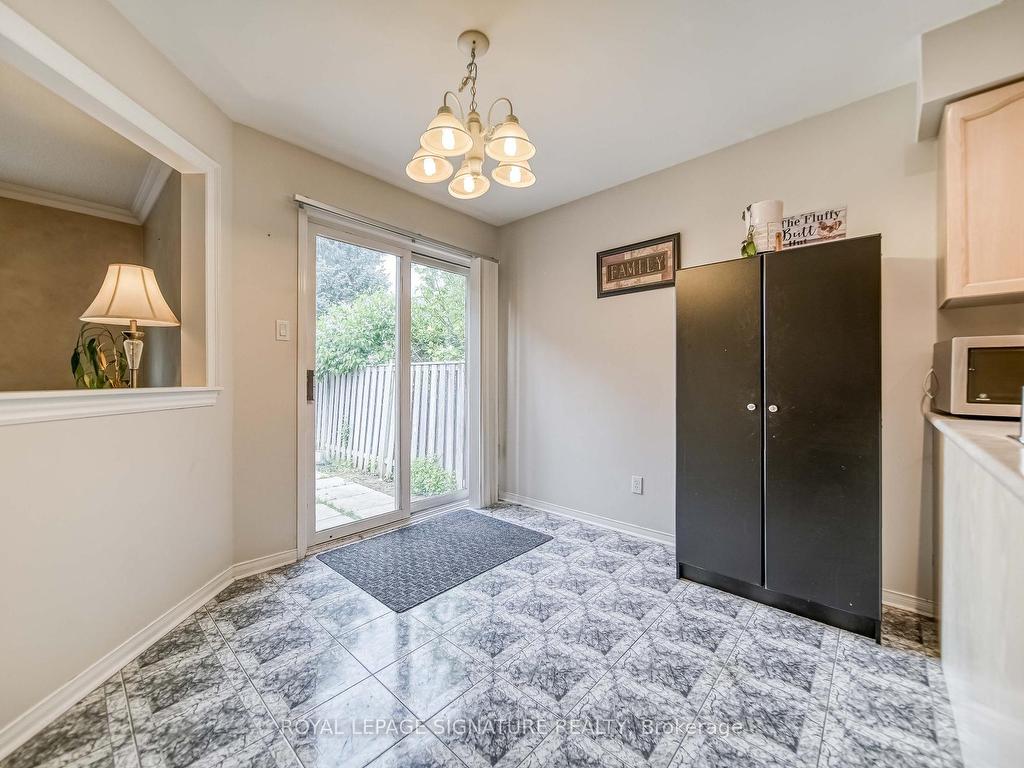 









3206


Forrestdale

Circle,
Mississauga,




ON
L5N 6V4

