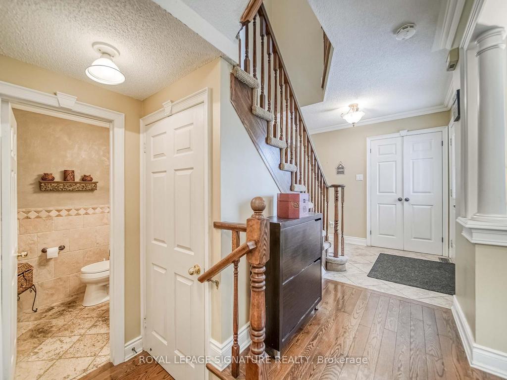 









3206


Forrestdale

Circle,
Mississauga,




ON
L5N 6V4

