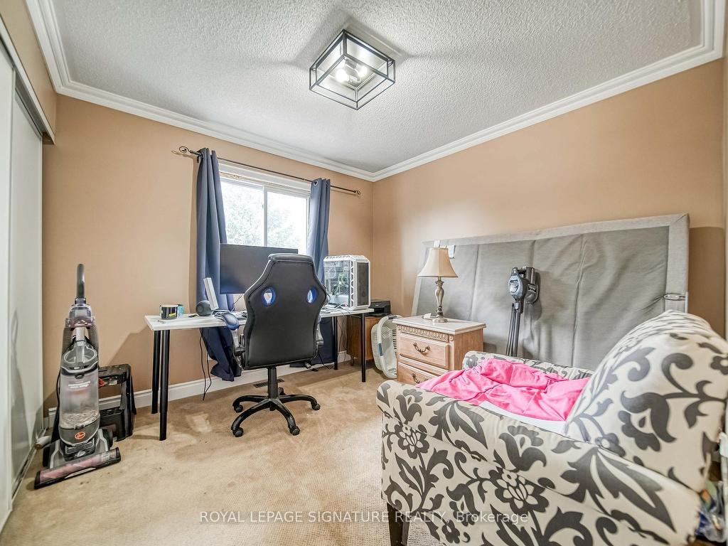 









3206


Forrestdale

Circle,
Mississauga,




ON
L5N 6V4

