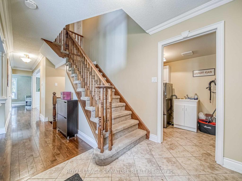 









3206


Forrestdale

Circle,
Mississauga,




ON
L5N 6V4

