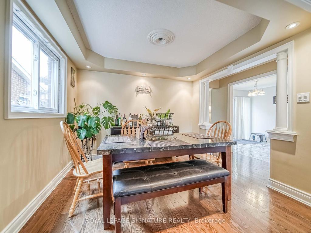 









3206


Forrestdale

Circle,
Mississauga,




ON
L5N 6V4

