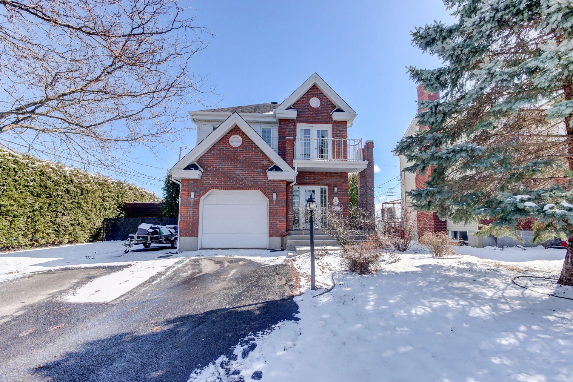 









3


Rue Cusson

,
Saint-Mathias-sur-Richelieu,




QC
J3L6Z3


