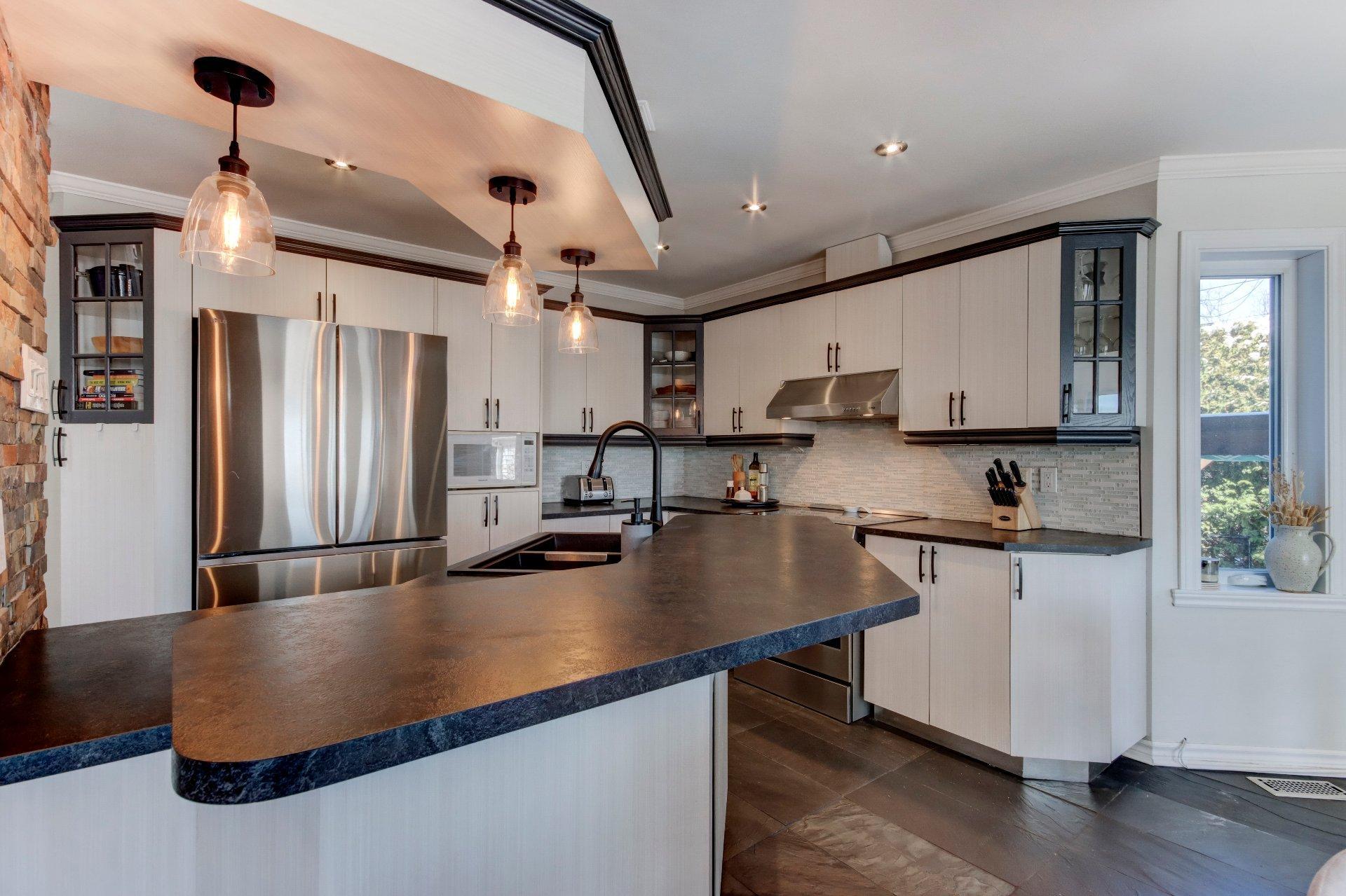 









3


Rue Cusson

,
Saint-Mathias-sur-Richelieu,




QC
J3L6Z3

