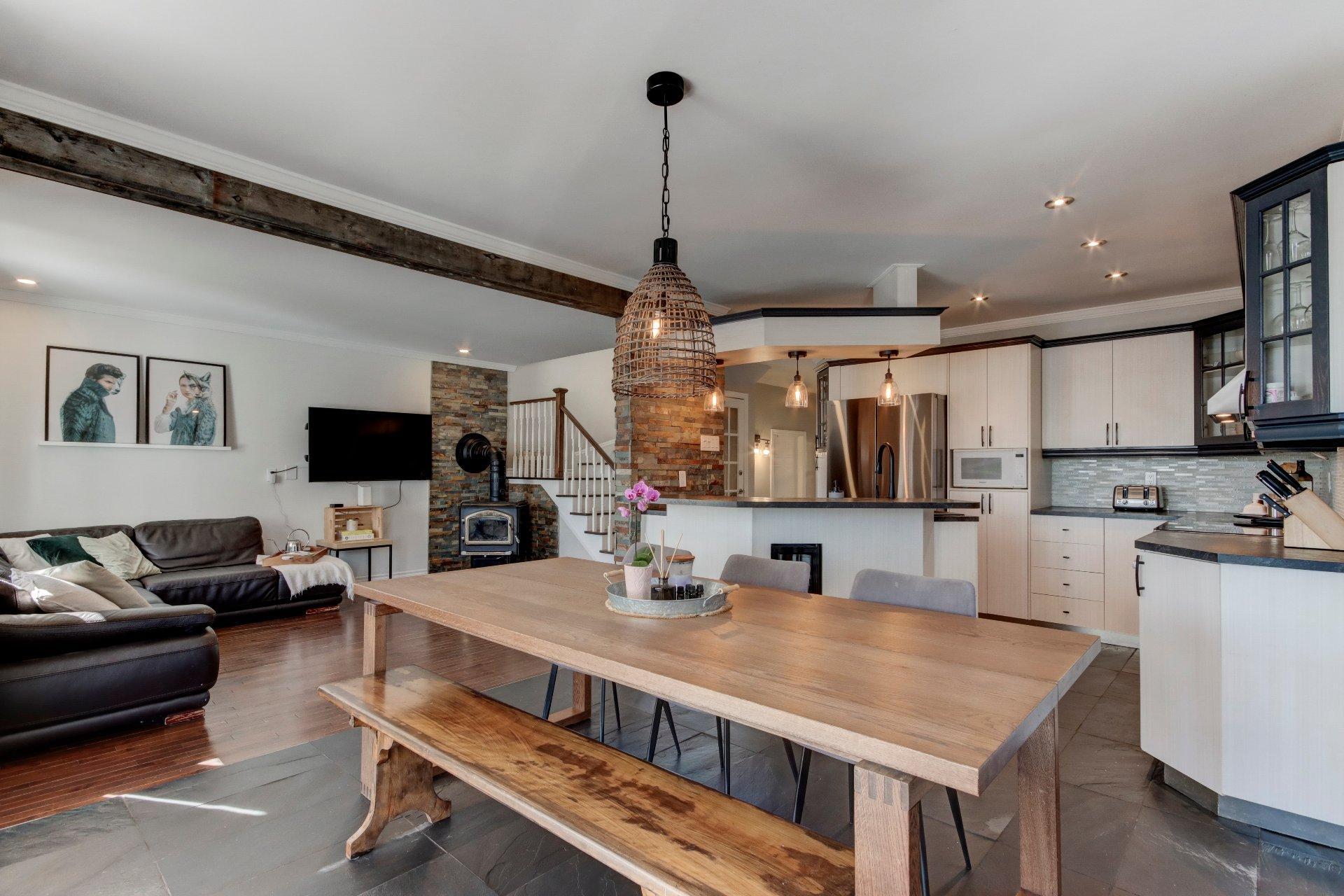 









3


Rue Cusson

,
Saint-Mathias-sur-Richelieu,




QC
J3L6Z3

