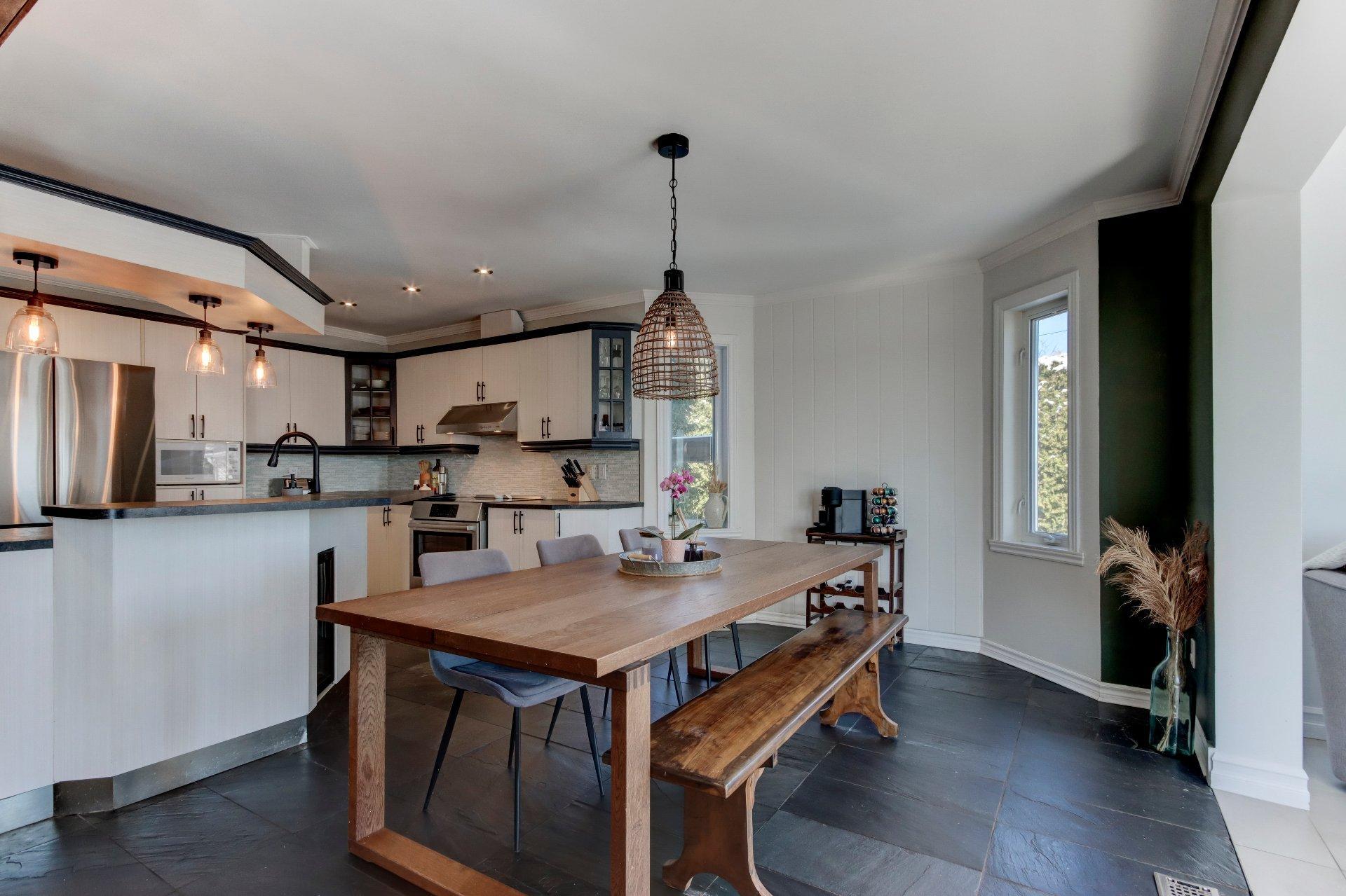 









3


Rue Cusson

,
Saint-Mathias-sur-Richelieu,




QC
J3L6Z3

