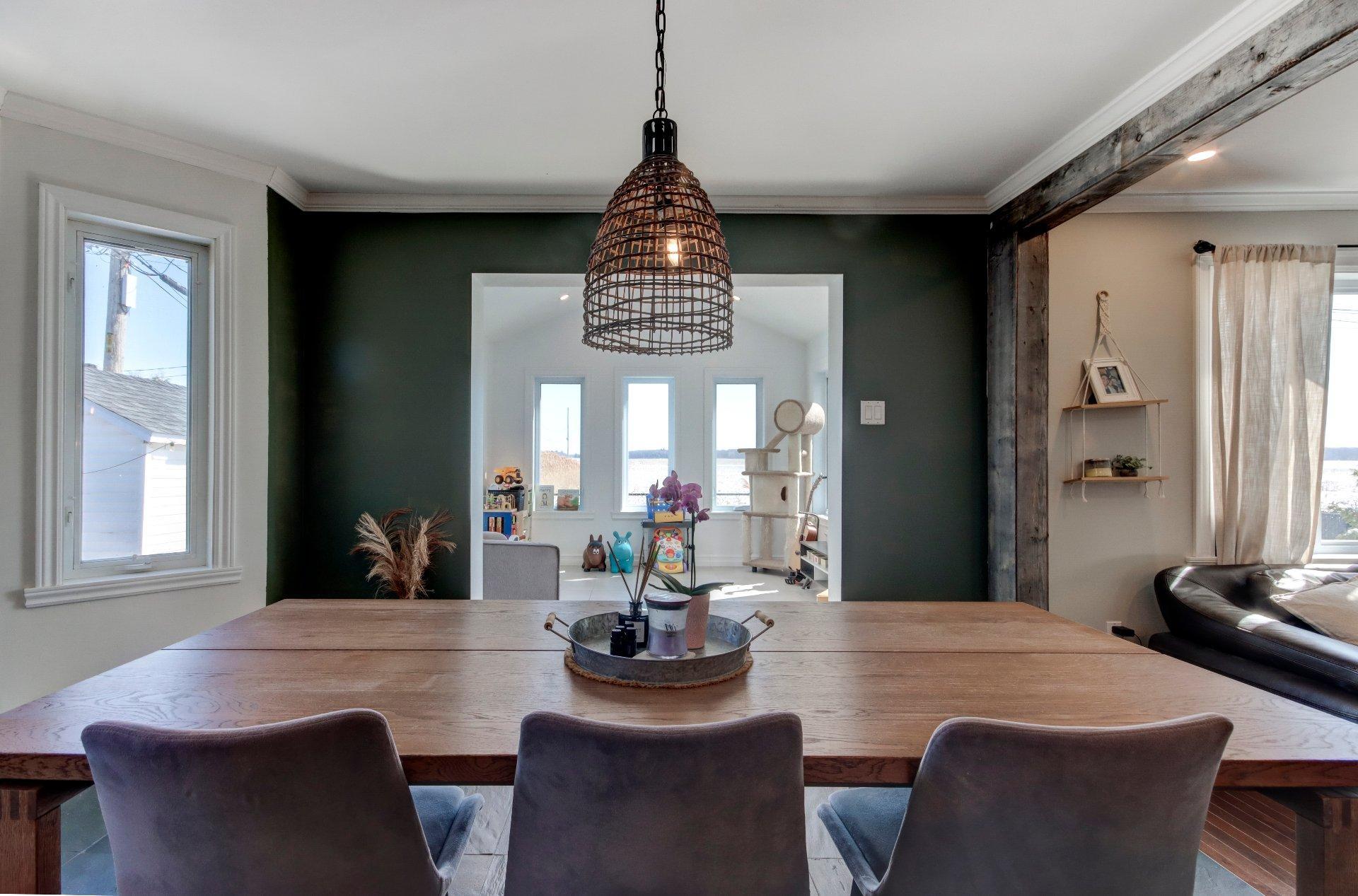 









3


Rue Cusson

,
Saint-Mathias-sur-Richelieu,




QC
J3L6Z3

