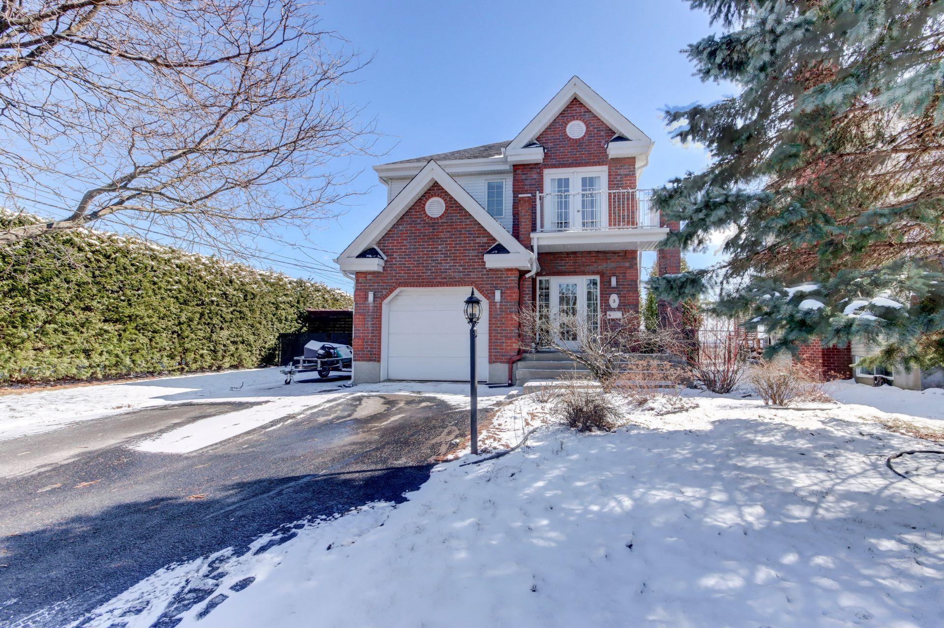 









3


Rue Cusson

,
Saint-Mathias-sur-Richelieu,




QC
J3L6Z3

