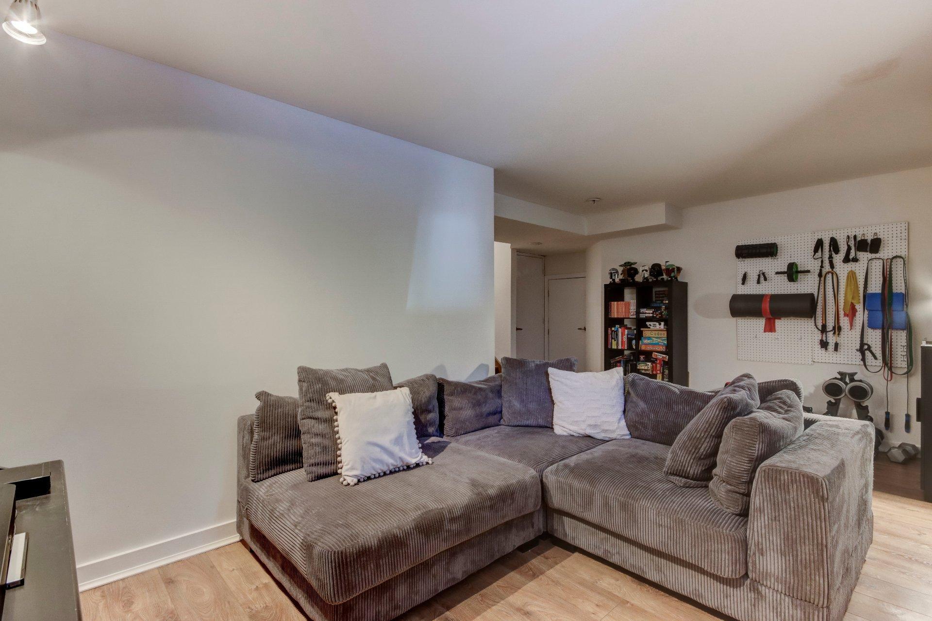 









3


Rue Cusson

,
Saint-Mathias-sur-Richelieu,




QC
J3L6Z3

