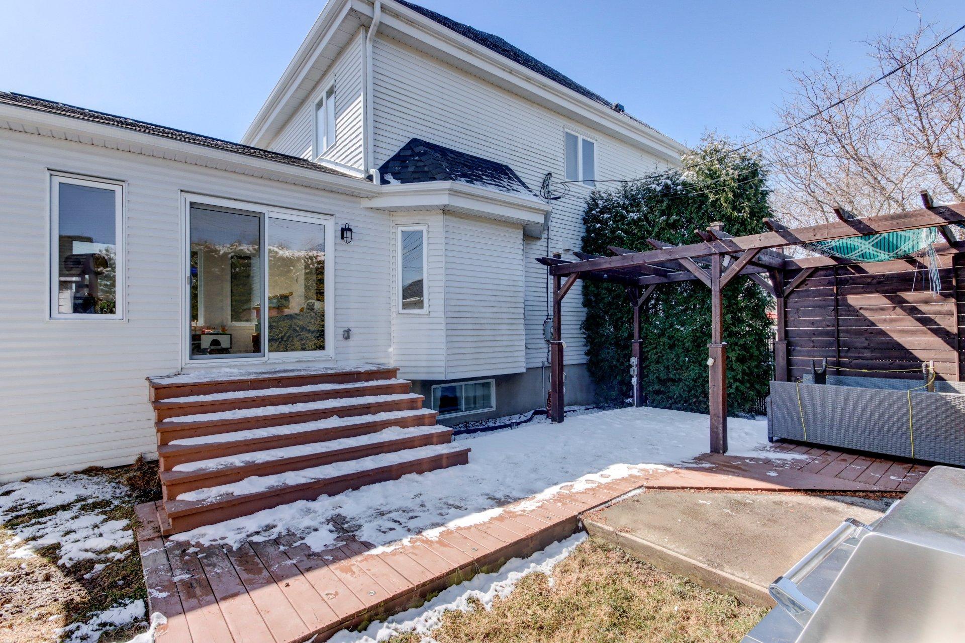 









3


Rue Cusson

,
Saint-Mathias-sur-Richelieu,




QC
J3L6Z3

