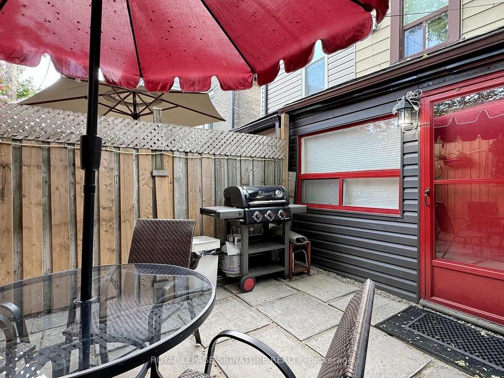 









259


Claremont

Street,
Toronto,




ON
M6J 2N1

