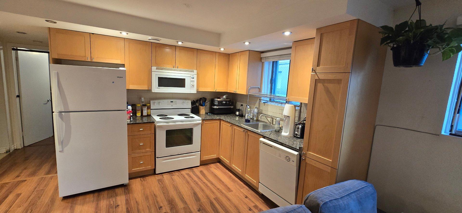 









10061


Rue Jules-Crépeau

,
Montréal (Ahuntsic-Cartierville),




QC
H4N2Z4

