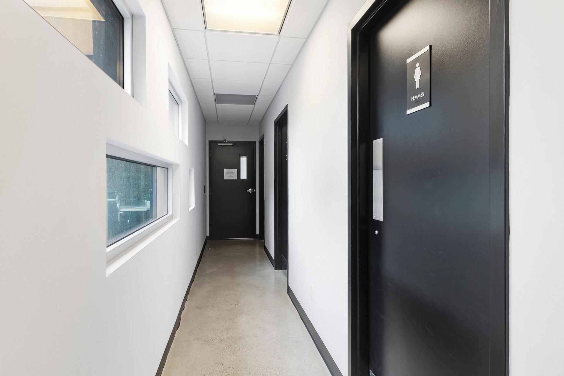 









2300

 - 2302


Rue Principale O.

,
Magog,




QC
J1J0J1

