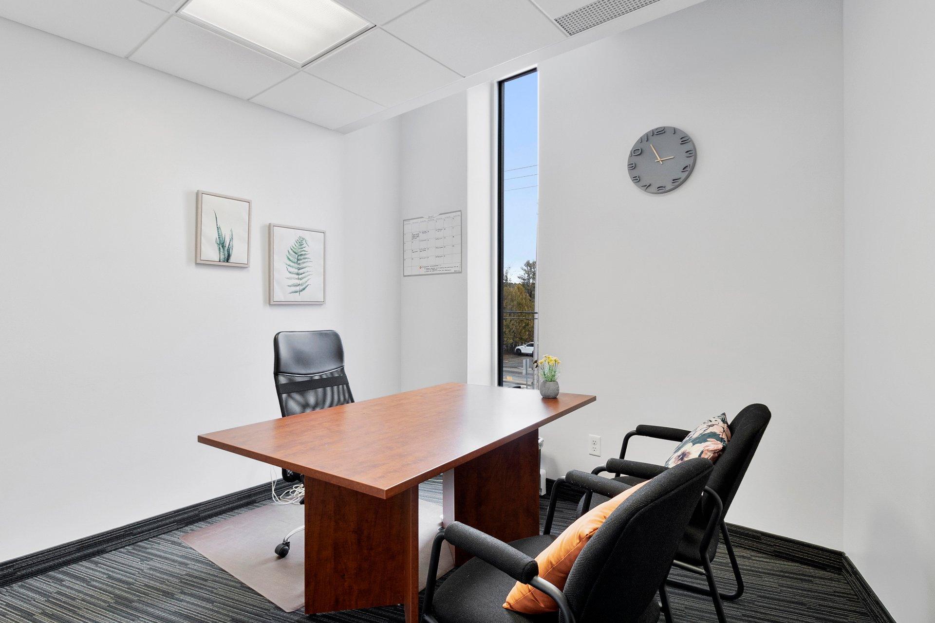 









2300

 - 2302


Rue Principale O.

,
Magog,




QC
J1J0J1

