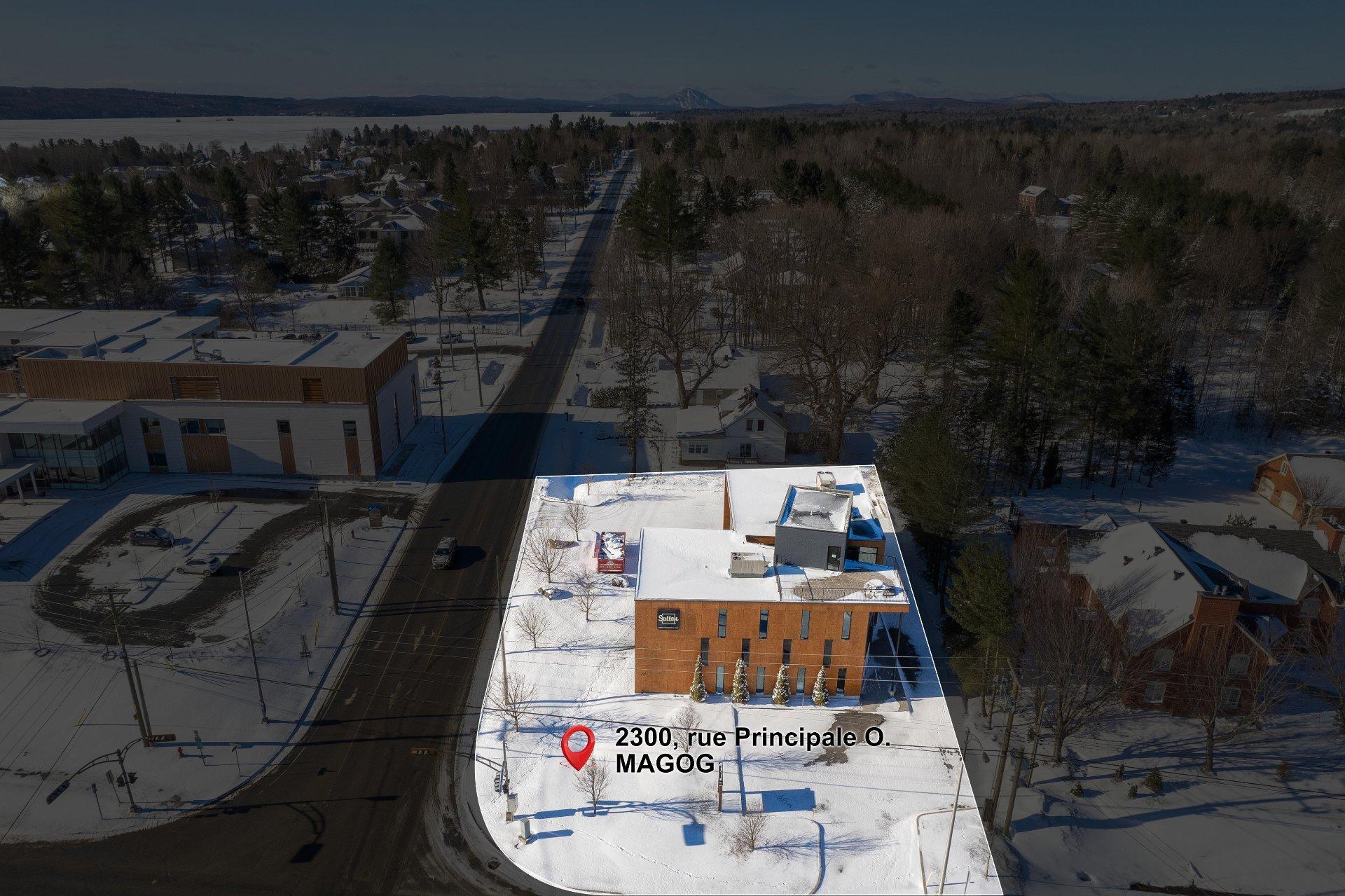 









2300

 - 2302


Rue Principale O.

,
Magog,




QC
J1J0J1

