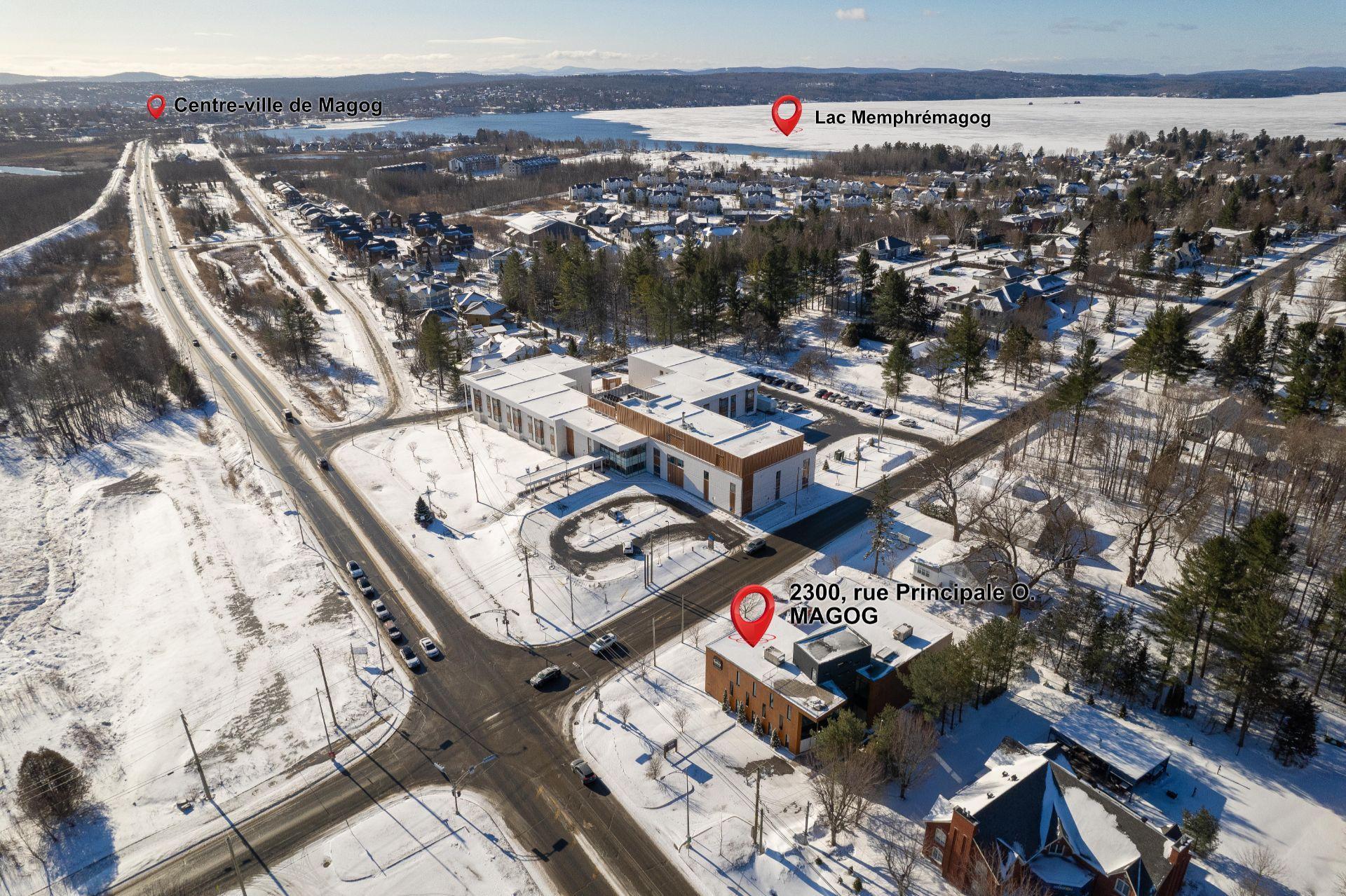 









2300

 - 2302


Rue Principale O.

,
Magog,




QC
J1J0J1

