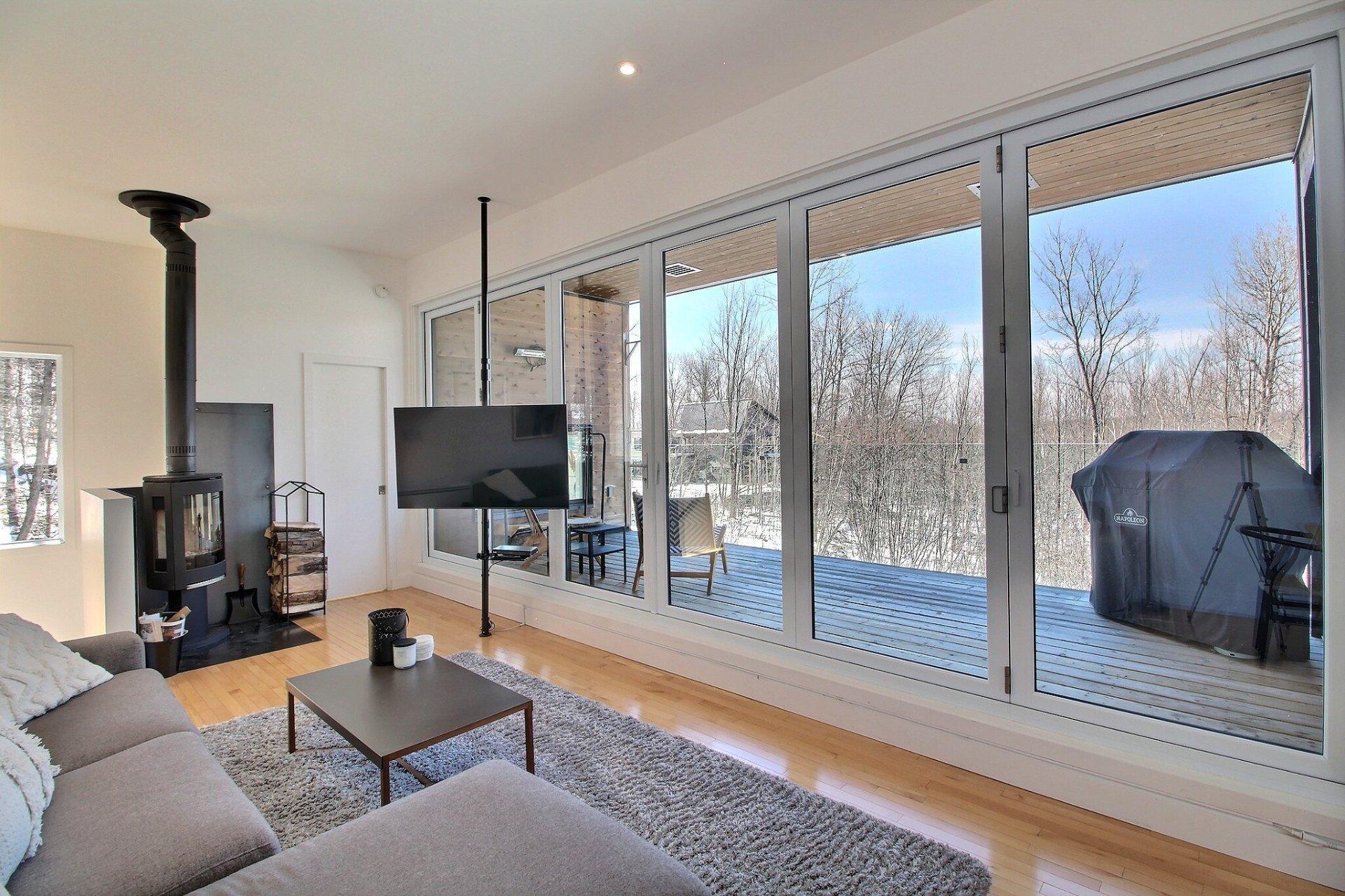 









15


Ch. du Sous-Bois

,
Eastman,




QC
J0B1P0

