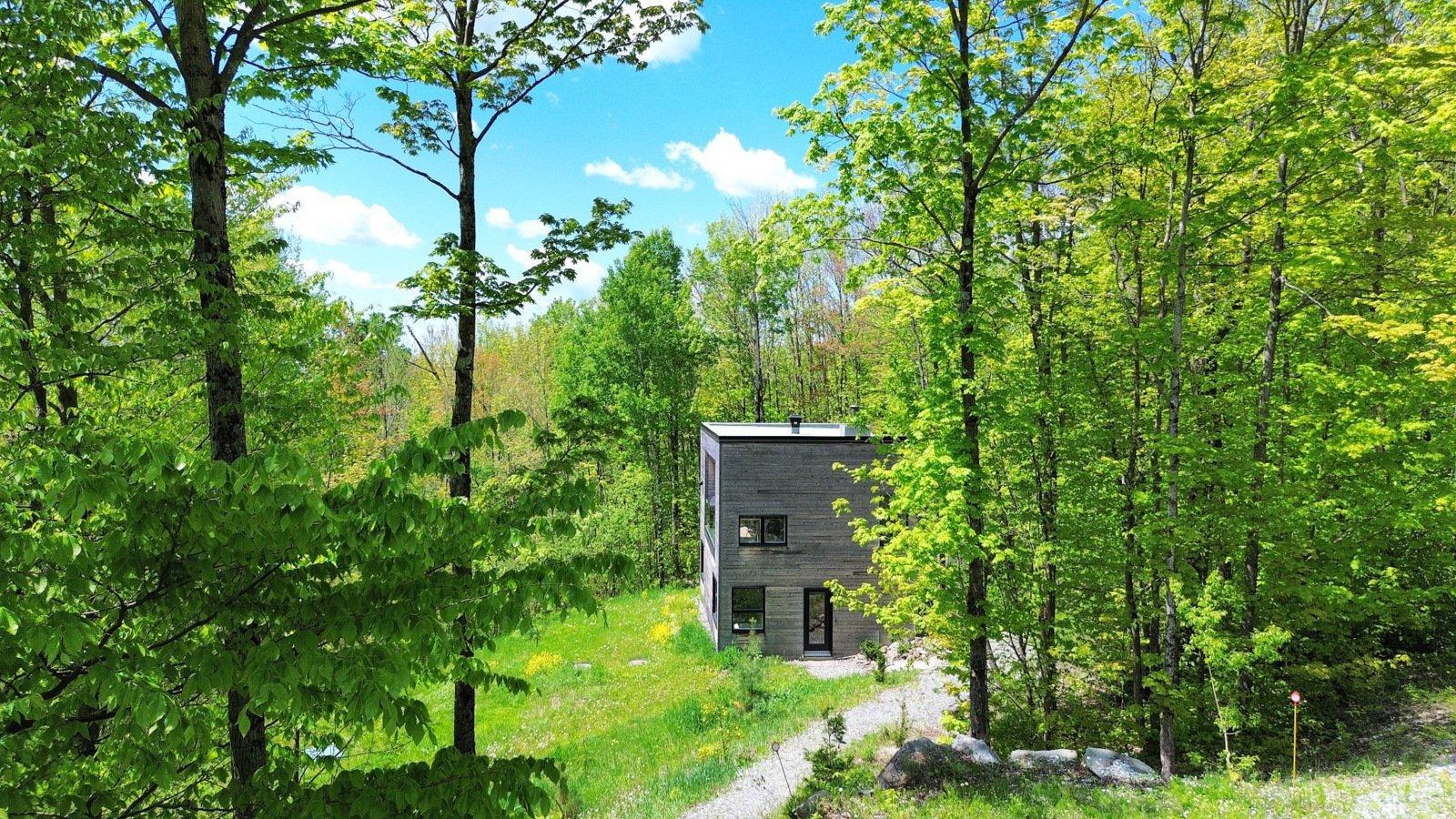 









15


Ch. du Sous-Bois

,
Eastman,




QC
J0B1P0

