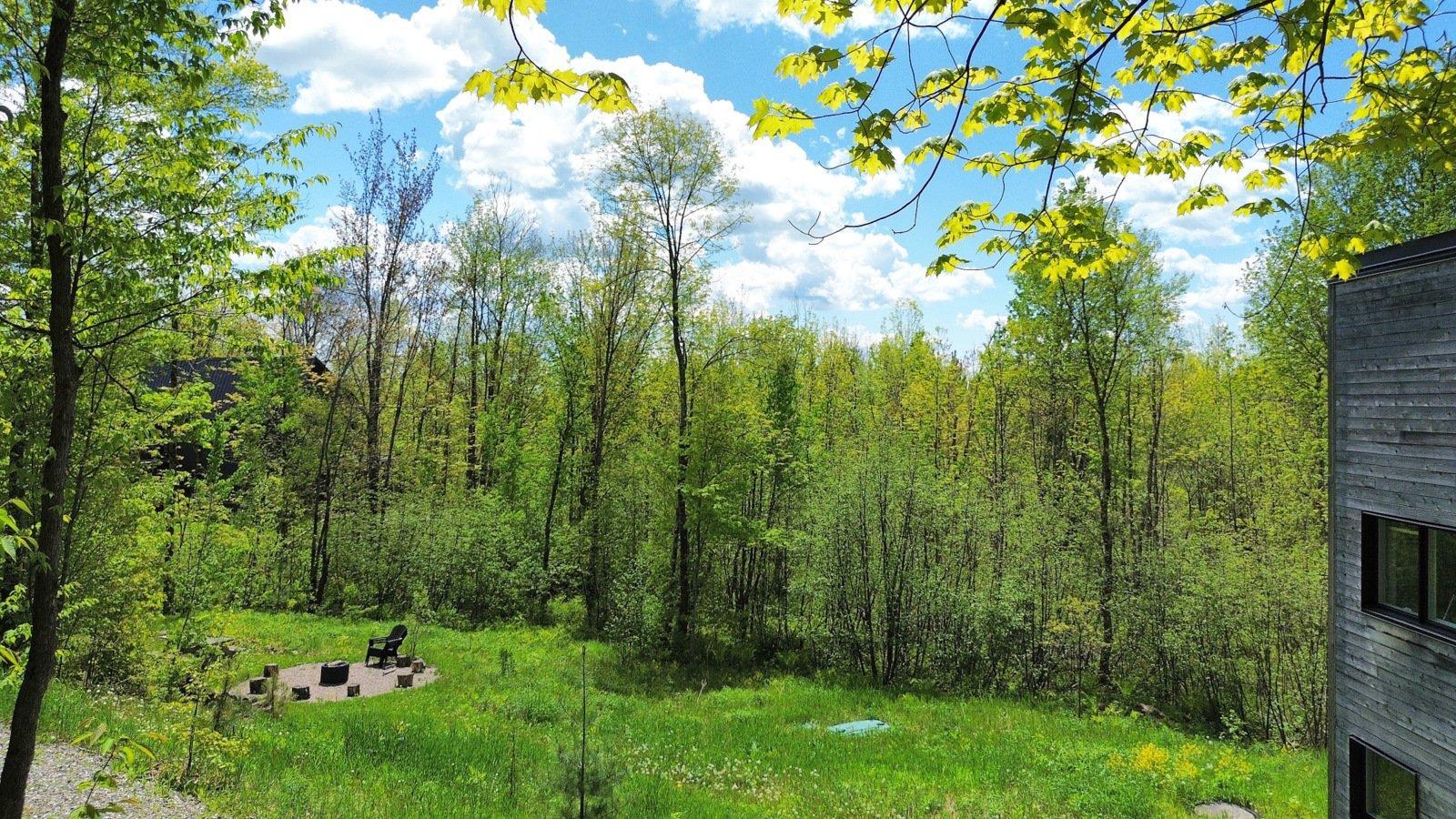 









15


Ch. du Sous-Bois

,
Eastman,




QC
J0B1P0

