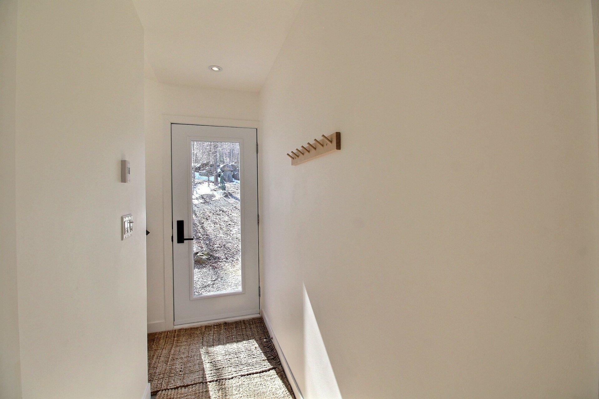 









15


Ch. du Sous-Bois

,
Eastman,




QC
J0B1P0

