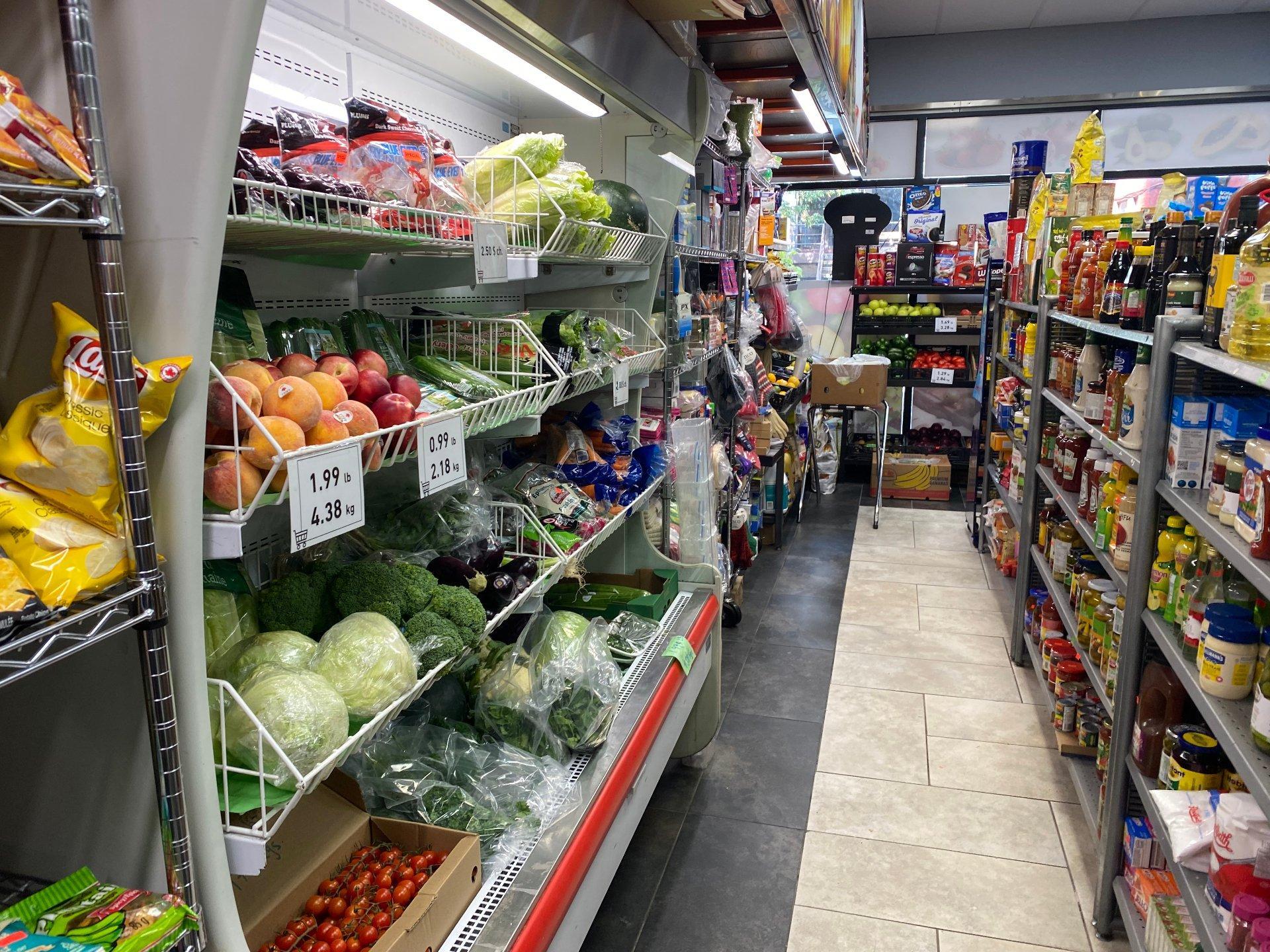 









2152


Rue MacKay

,
Montréal (Ville-Marie),




QC
H3J2J1

