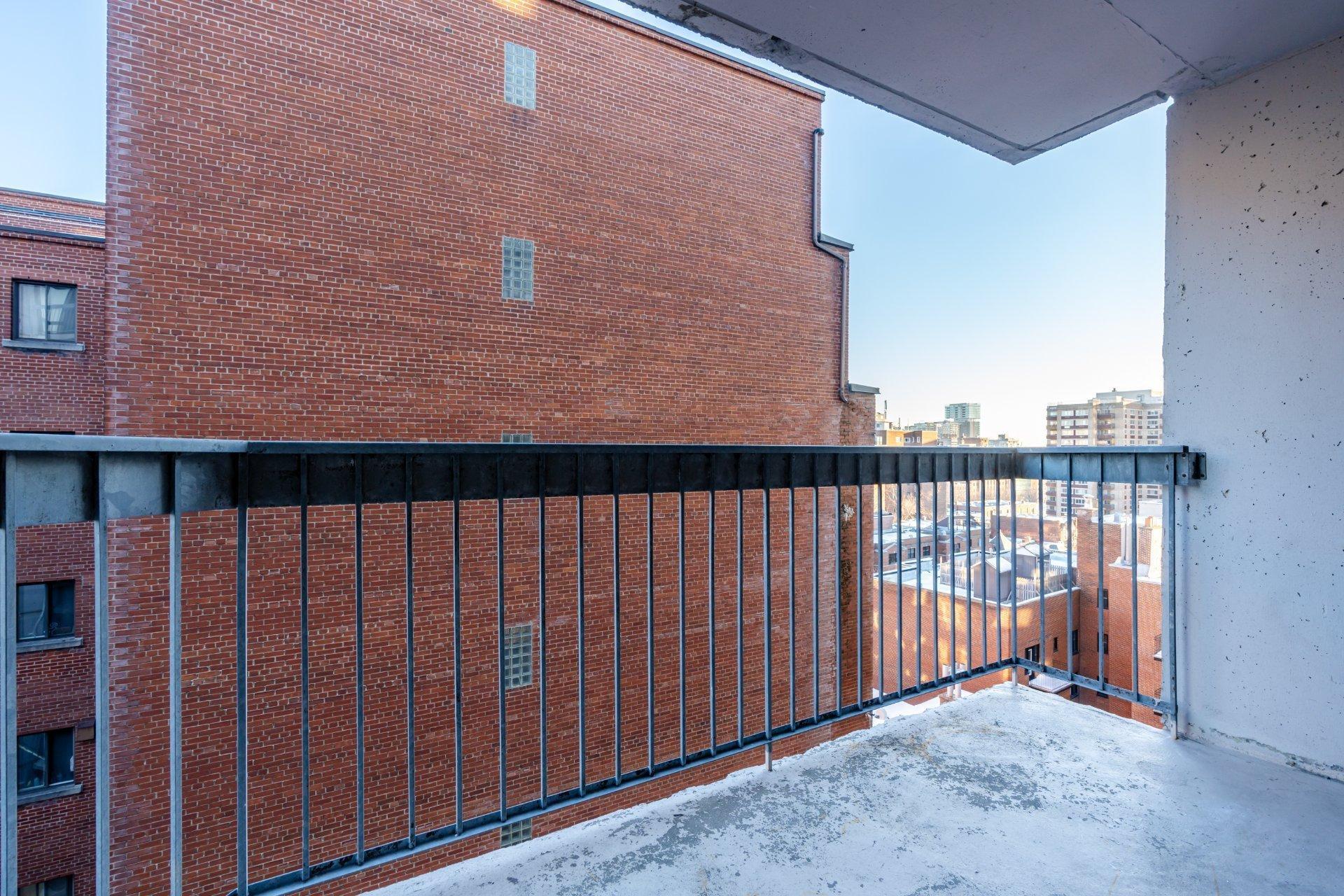 









3470


Rue Simpson

, 805,
Montréal (Ville-Marie),




QC
H3G2J5

