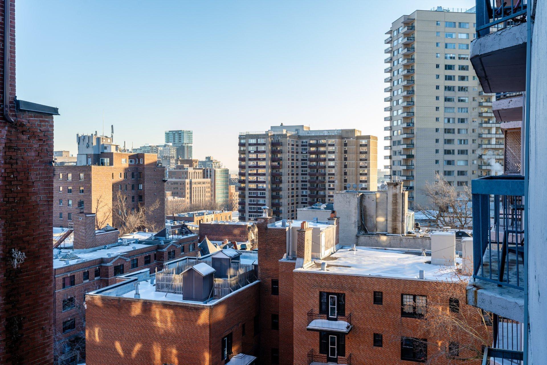 









3470


Rue Simpson

, 805,
Montréal (Ville-Marie),




QC
H3G2J5

