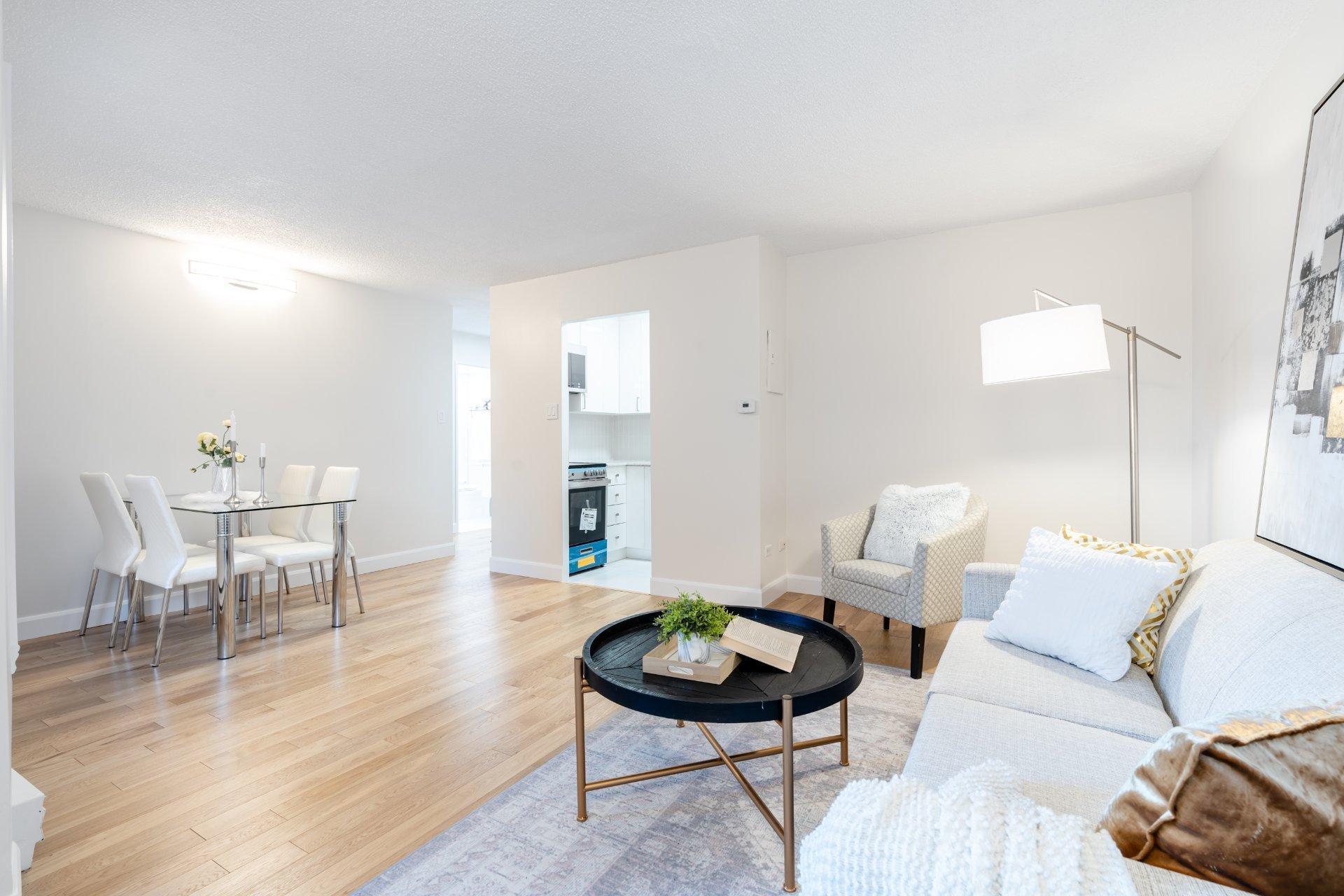 









3470


Rue Simpson

, 805,
Montréal (Ville-Marie),




QC
H3G2J5

