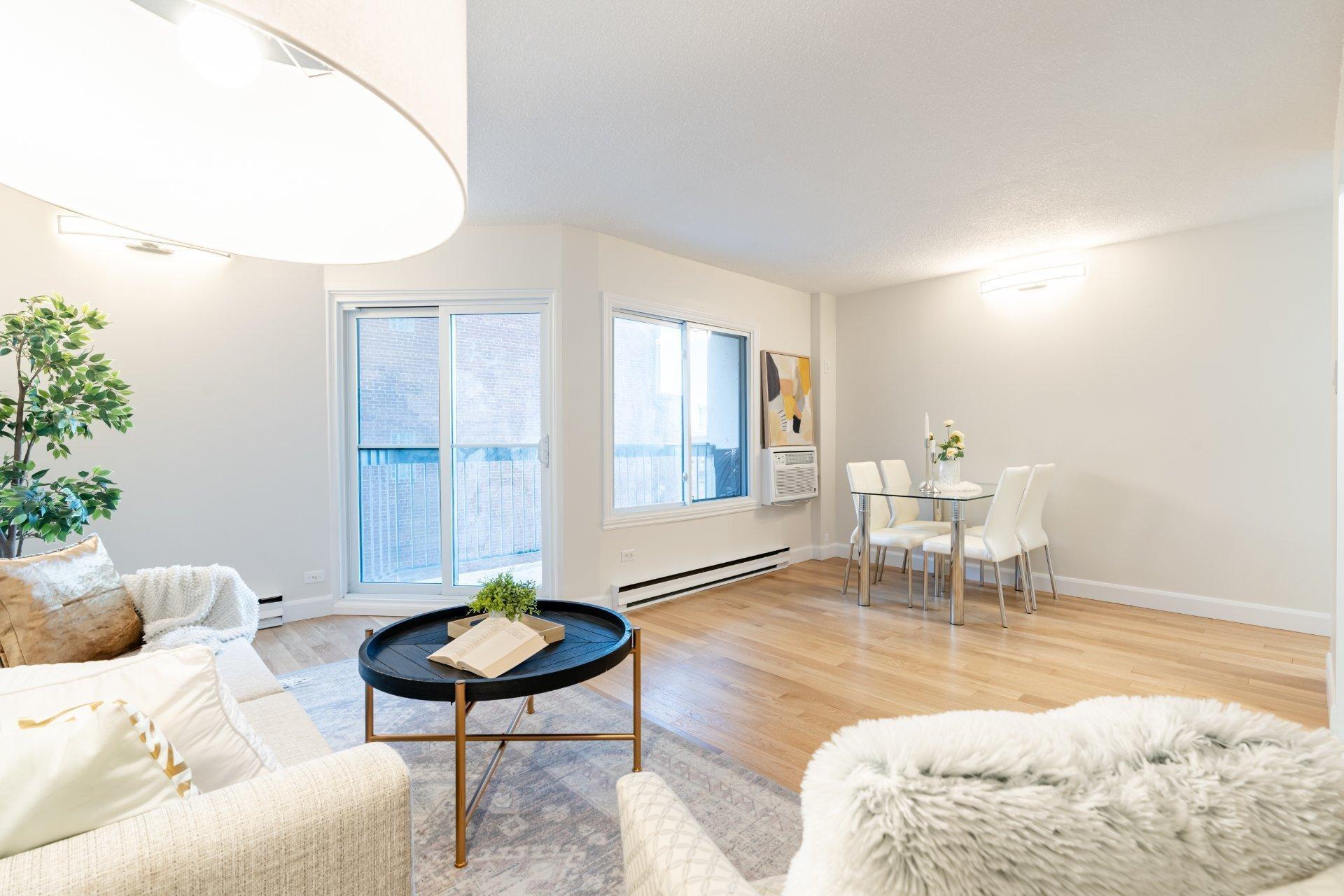 









3470


Rue Simpson

, 805,
Montréal (Ville-Marie),




QC
H3G2J5

