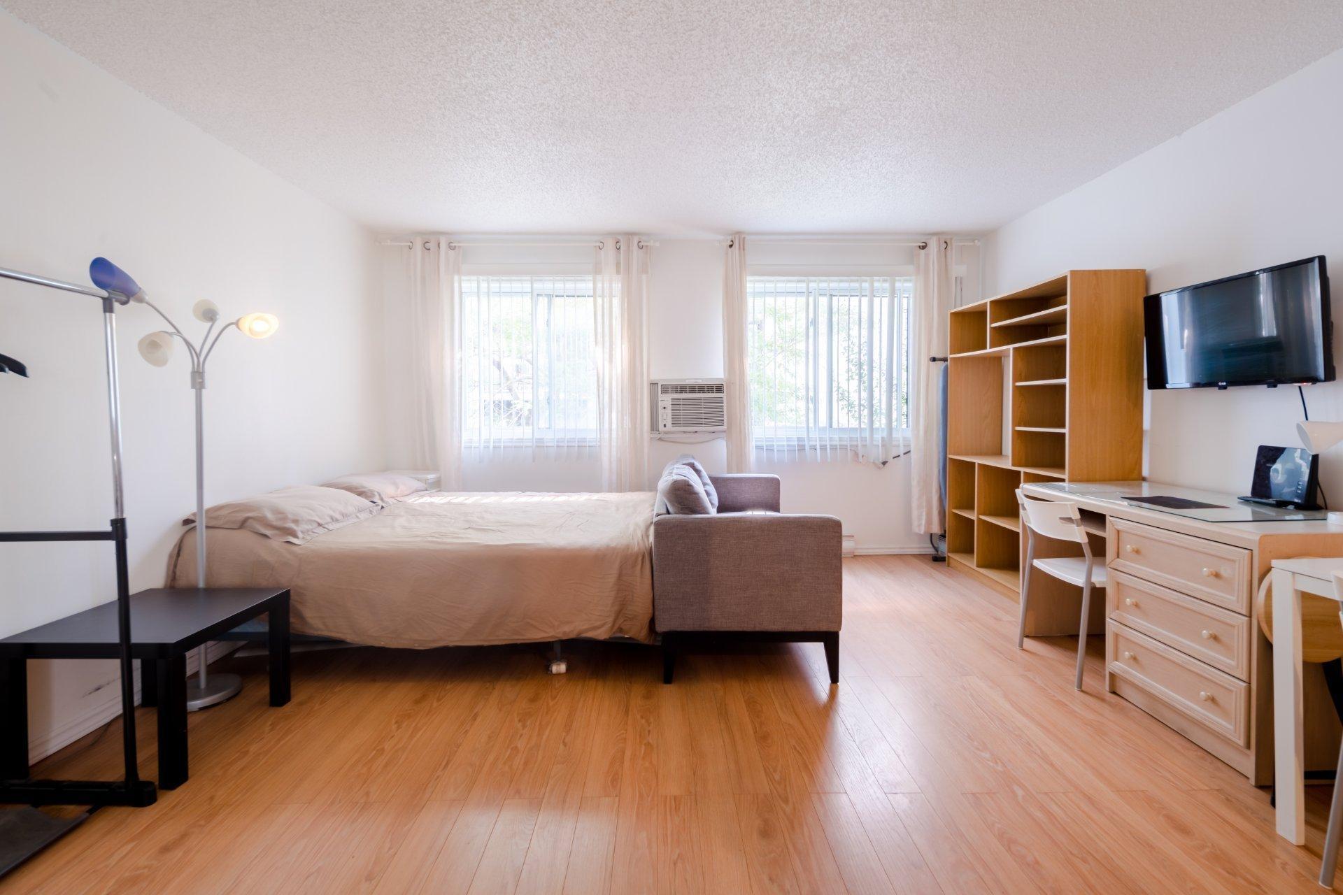 









3480


Rue Simpson

, 309,
Montréal (Ville-Marie),




QC
H3G1B9

