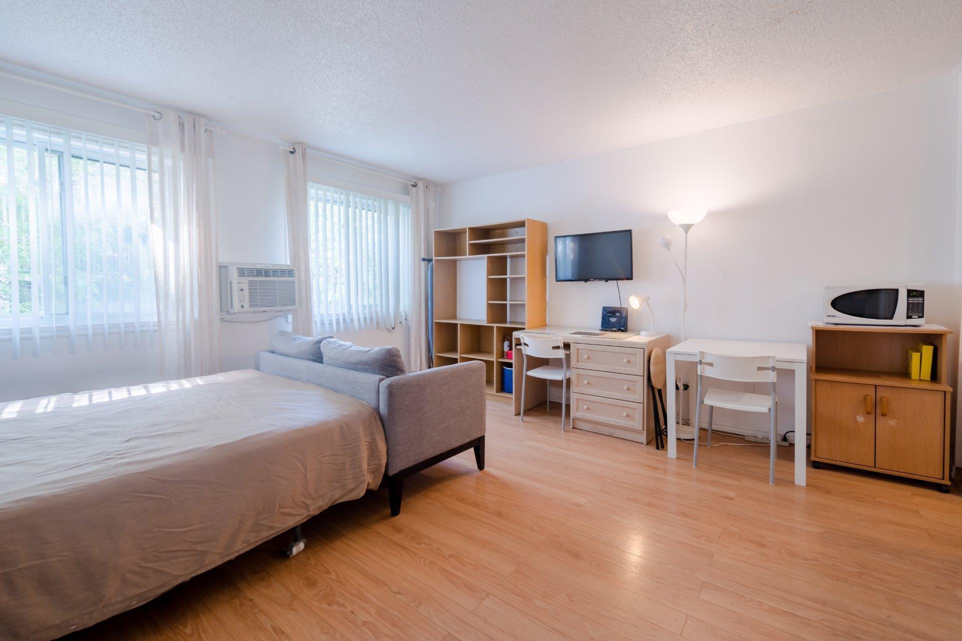 









3480


Rue Simpson

, 309,
Montréal (Ville-Marie),




QC
H3G1B9


