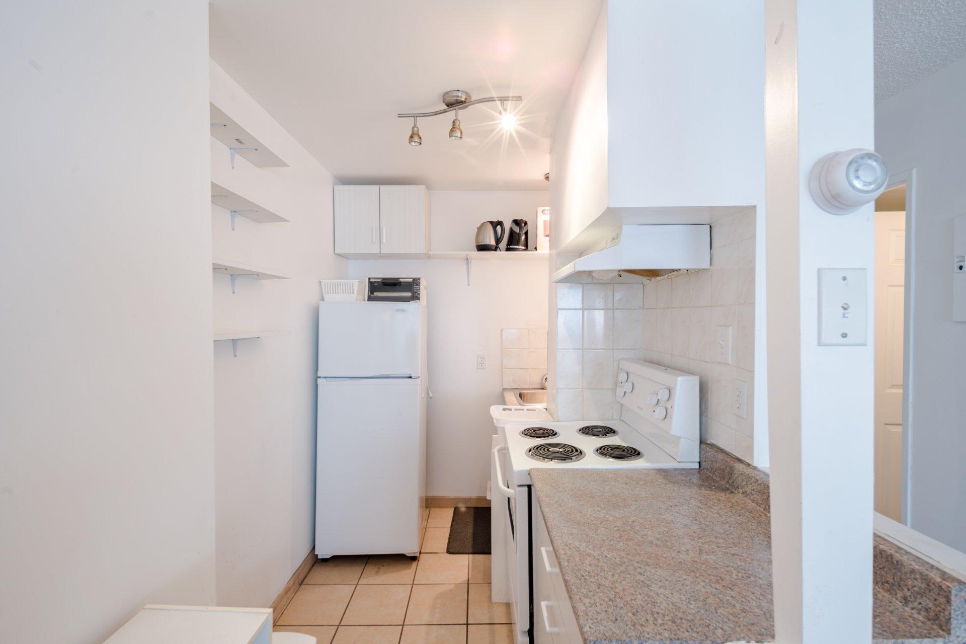 









3480


Rue Simpson

, 309,
Montréal (Ville-Marie),




QC
H3G1B9

