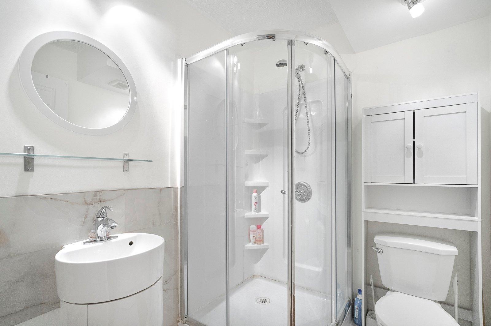 









3480


Rue Simpson

, 103,
Montréal (Ville-Marie),




QC
H3G1B9

