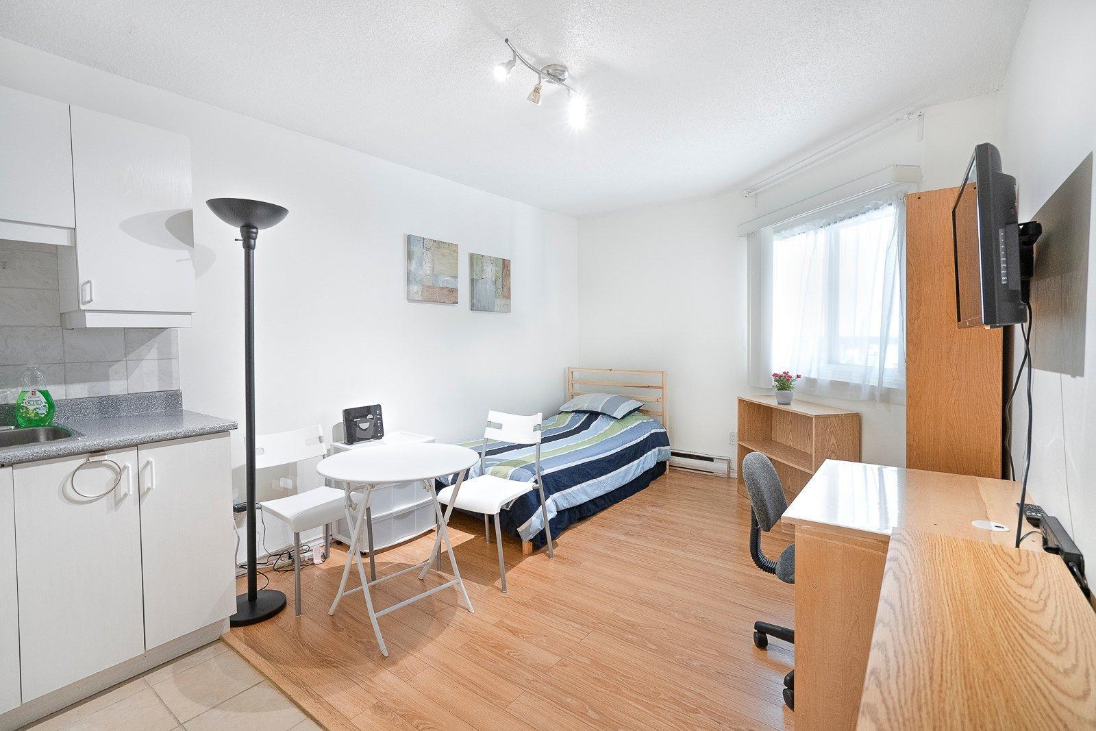 









3480


Rue Simpson

, 103,
Montréal (Ville-Marie),




QC
H3G1B9

