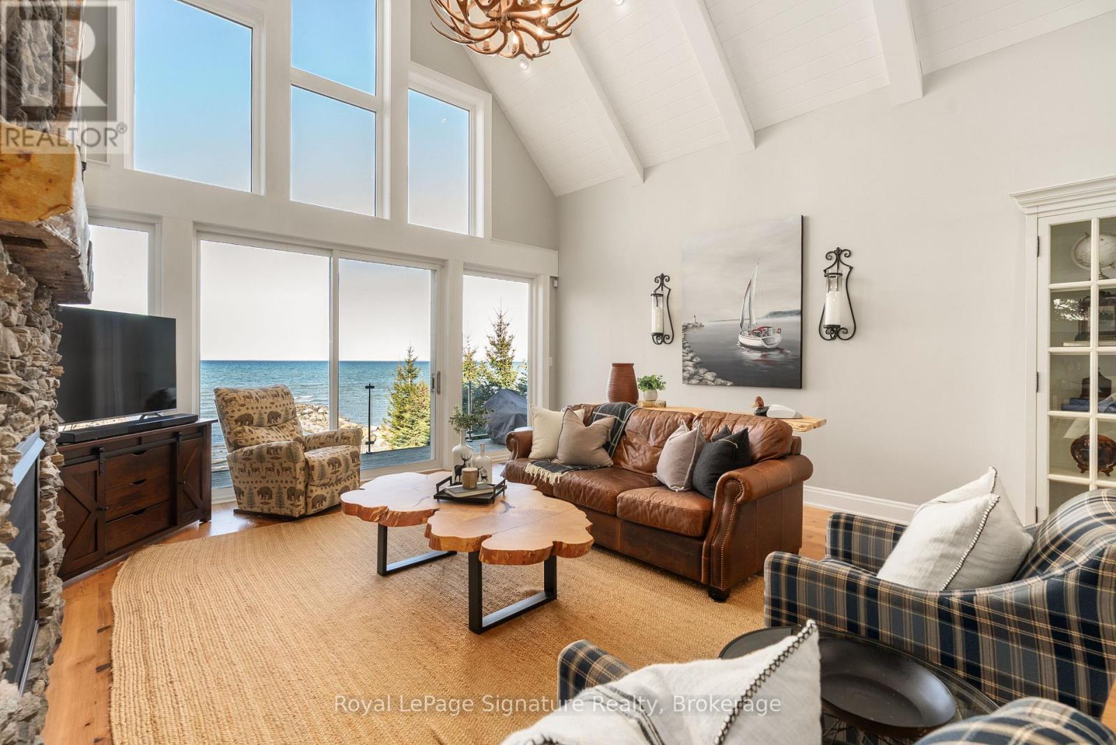 












129 LAKESHORE ROAD S

,
Meaford,




Ontario
N4L0A7

