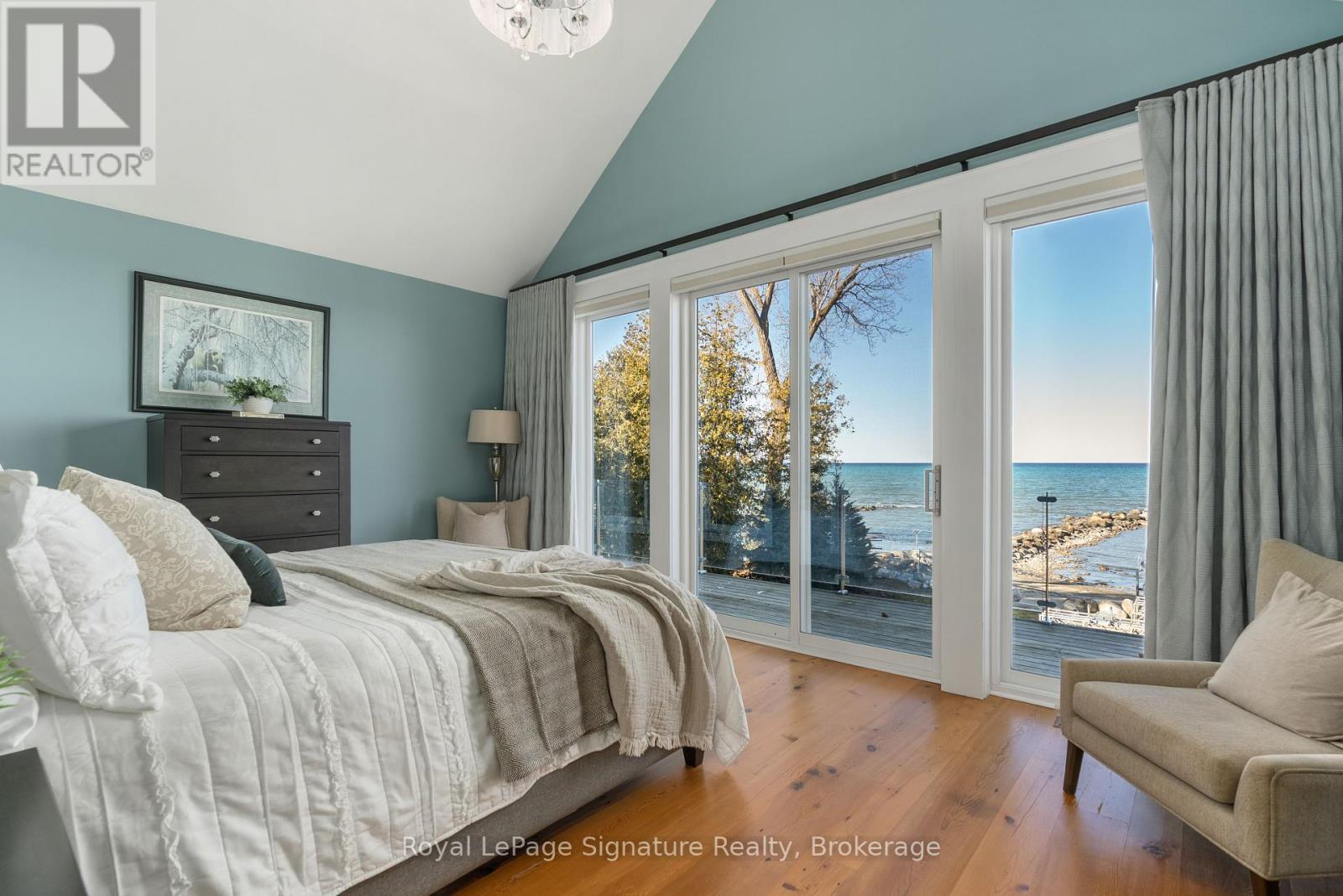 












129 LAKESHORE ROAD S

,
Meaford,




Ontario
N4L0A7

