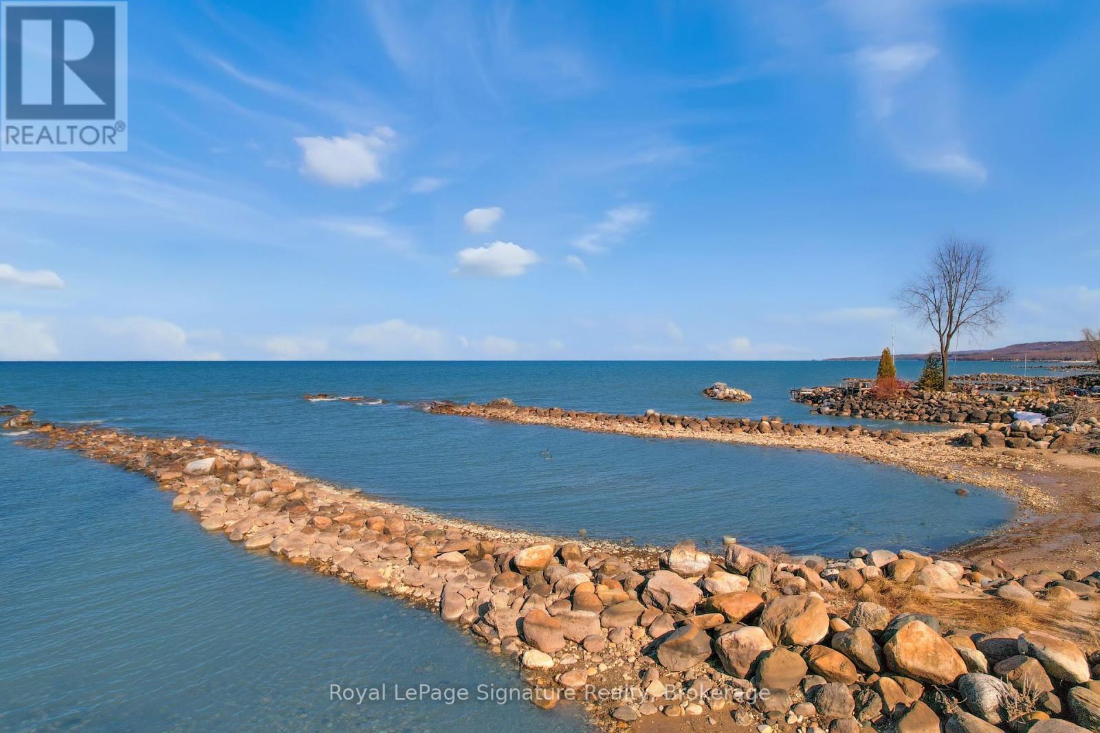












129 LAKESHORE ROAD S

,
Meaford,




Ontario
N4L0A7

