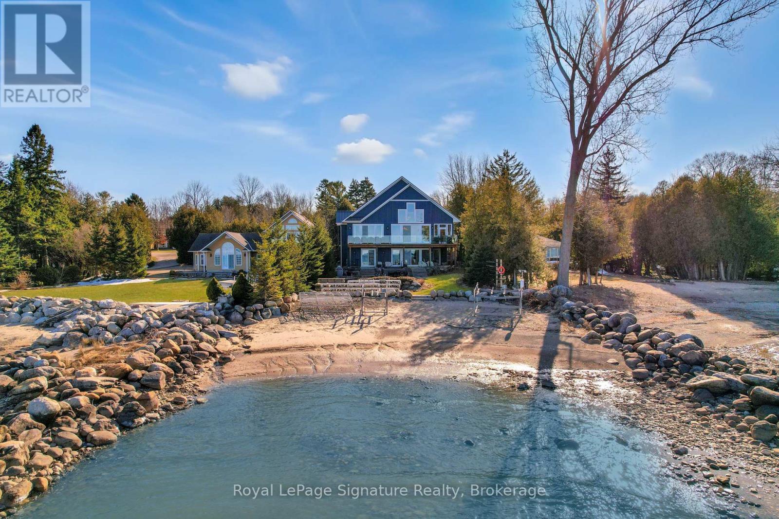 












129 LAKESHORE ROAD S

,
Meaford,




Ontario
N4L0A7

