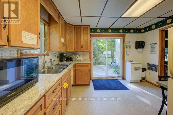 












28 WILSON STREET E

,
Huron East (Seaforth),




Ontario
N0K1W0

