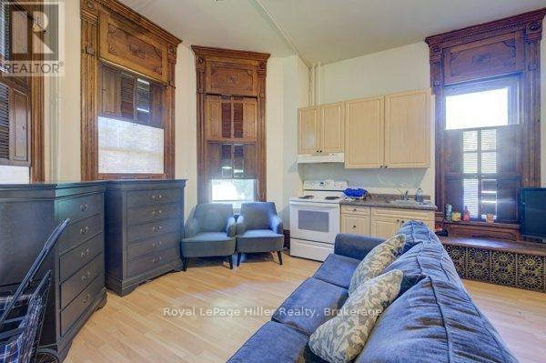 












28 WILSON STREET E

,
Huron East (Seaforth),




Ontario
N0K1W0

