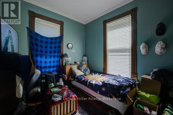 












28 WILSON STREET E

,
Huron East (Seaforth),




Ontario
N0K1W0

