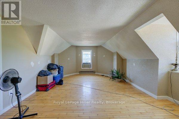 












28 WILSON STREET E

,
Huron East (Seaforth),




Ontario
N0K1W0

