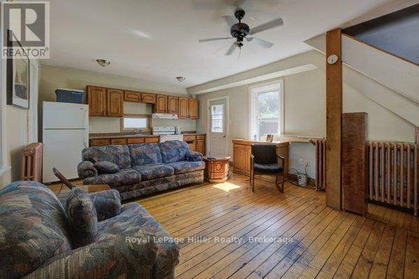 












28 WILSON STREET E

,
Huron East (Seaforth),




Ontario
N0K1W0

