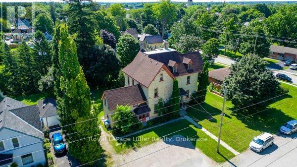 












28 WILSON STREET E

,
Huron East (Seaforth),




Ontario
N0K1W0


