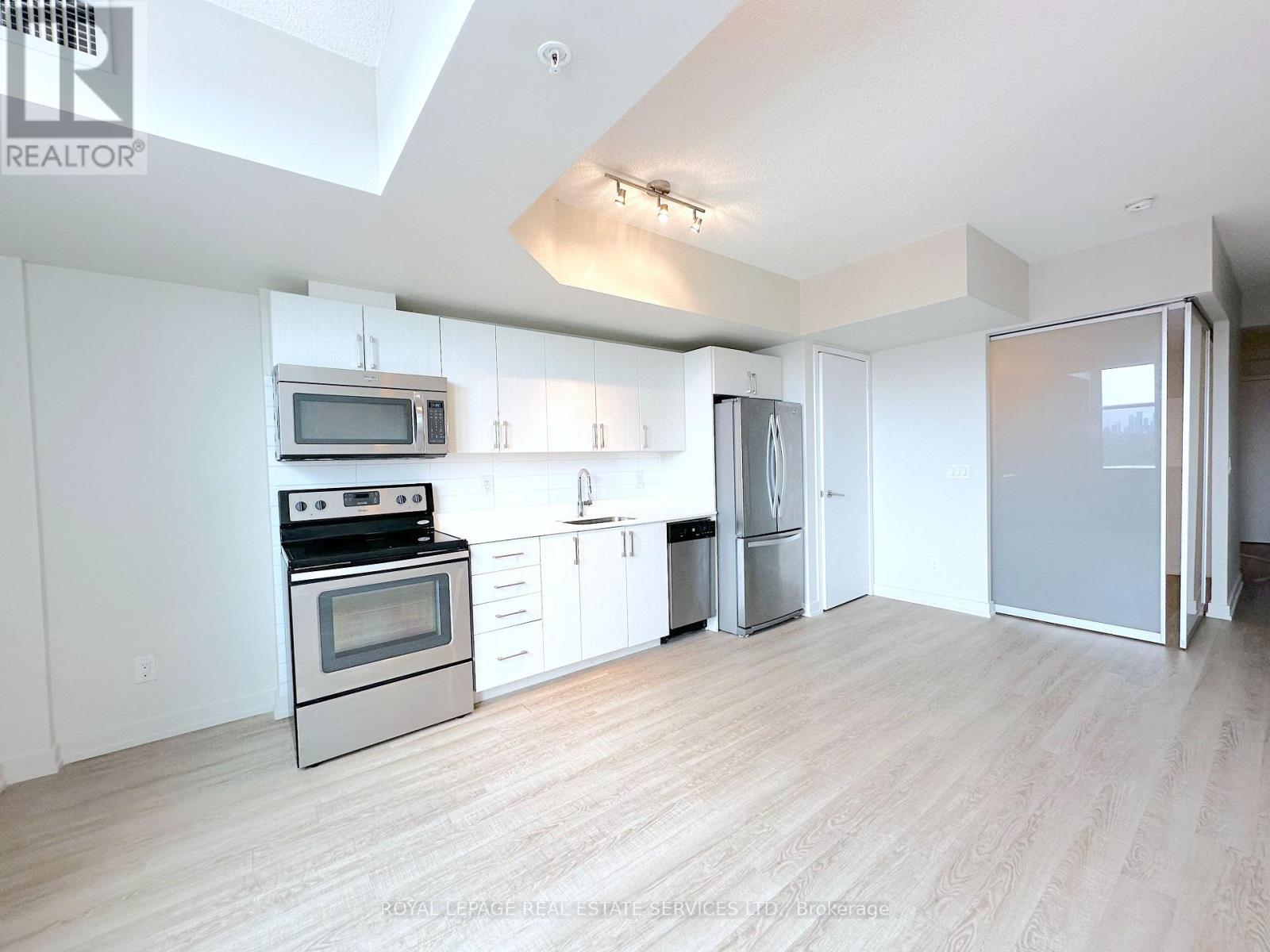 












603 - 763 WOODBINE AVENUE

,
Toronto,




Ontario
M4E2J4

