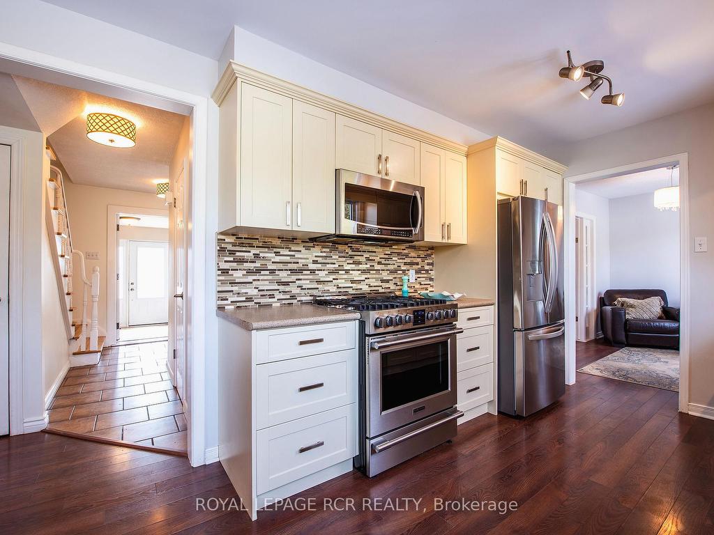 









35


Elm

Avenue,
Orangeville,




ON
L9W 3G3

