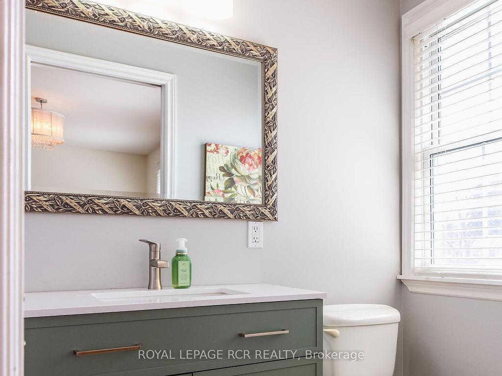 









35


Elm

Avenue,
Orangeville,




ON
L9W 3G3

