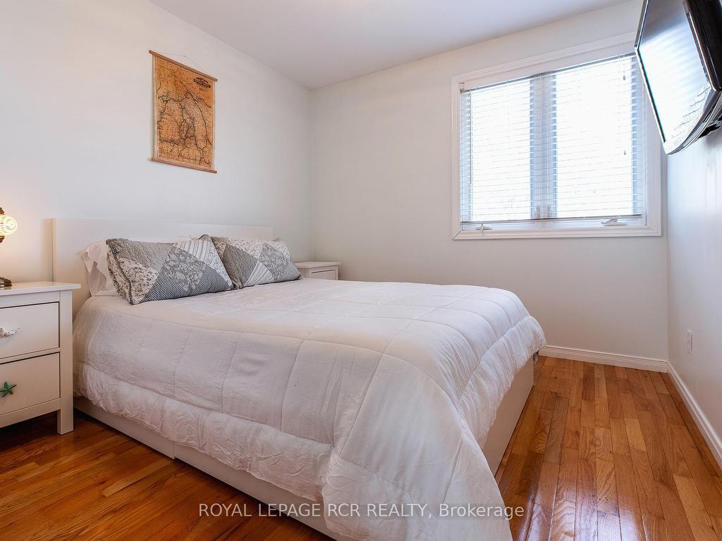 









35


Elm

Avenue,
Orangeville,




ON
L9W 3G3

