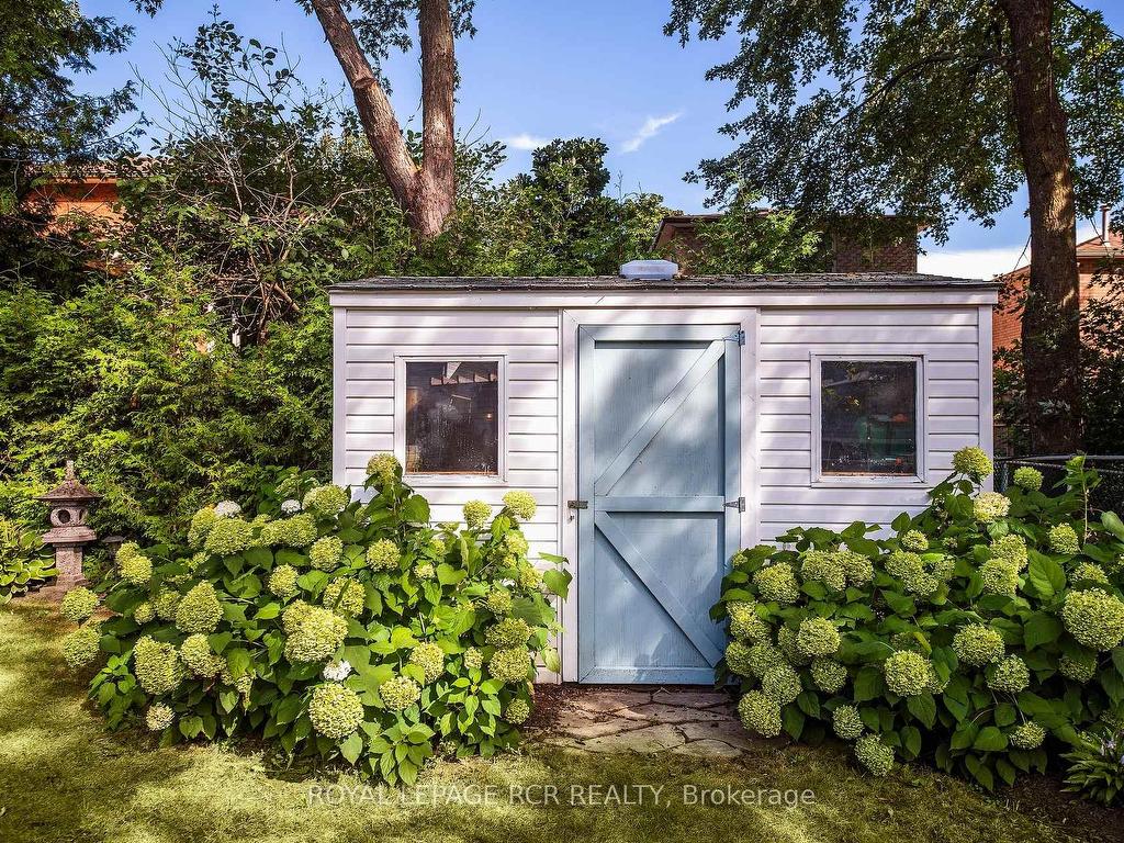 









35


Elm

Avenue,
Orangeville,




ON
L9W 3G3

