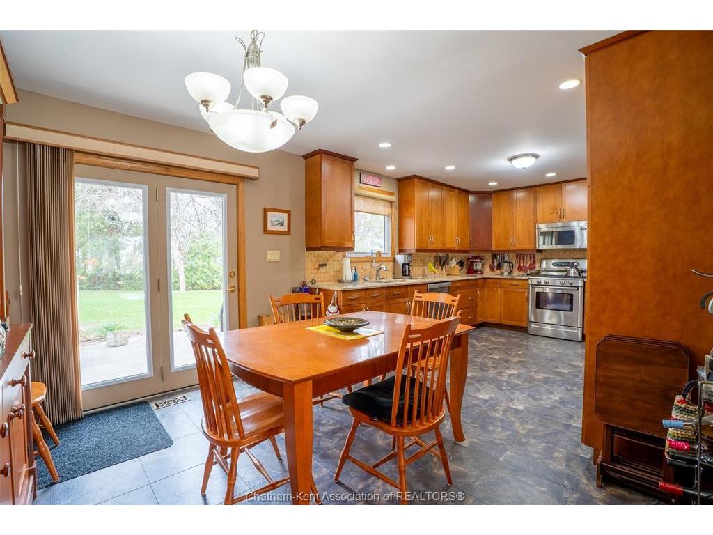 









19


Dove

Place,
Chatham,




ON
N7L 1H1

