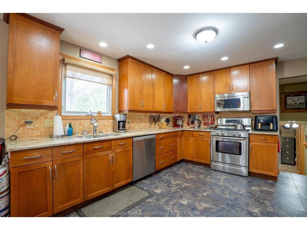 









19


Dove

Place,
Chatham,




ON
N7L 1H1

